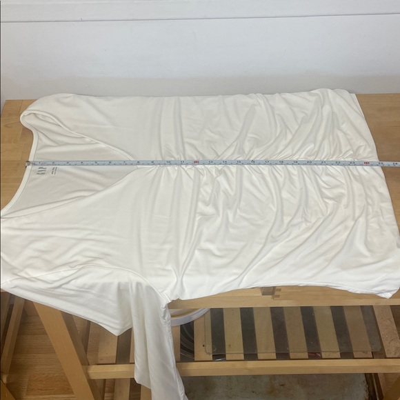 GAP Cream Ruched Blouse - Picture 12 of 13